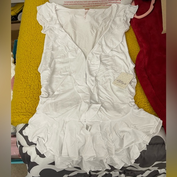 Free People Ruffle Me Away Tank Small NWT - Picture 10 of 16